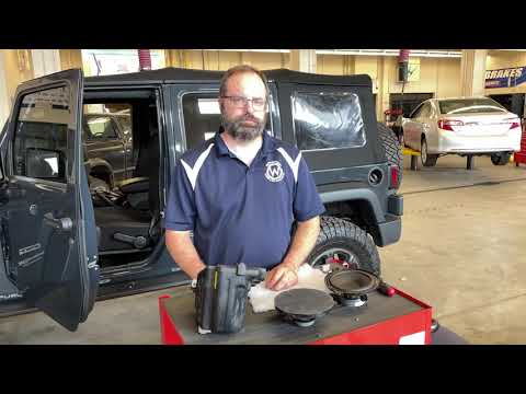 Видео: Замена динамика Alpine Jeep Wrangler JKU со стороны водителя