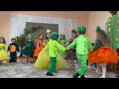 Видео: Танець овочів " На городі свято нині"