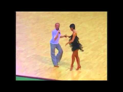 Видео: Цыплячий ход в джайве с Виктором Никовским