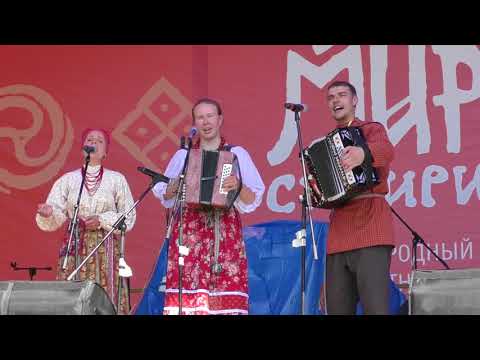 Видео: Ендржеевская З. В., Горбунова София и Барайщук Виктор.  Верила, верила, верю.