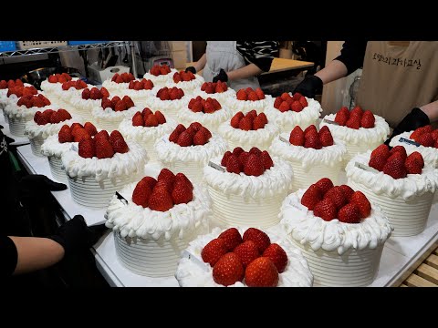 Видео: полный чистого молока! процесс приготовления массы для клубничного торта - Корейская уличная еда