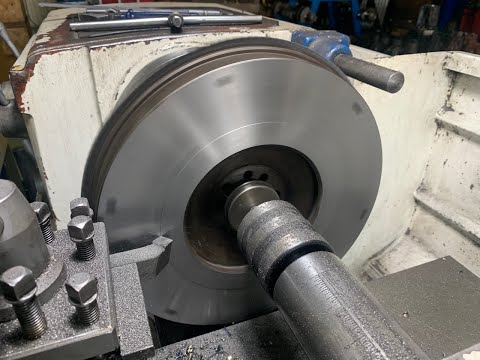 Видео: Подрезаю маховик для УАЗ.