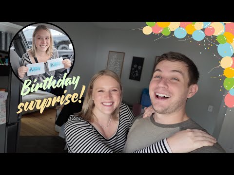 Видео: Две открытки, один день рождения: что он выберет?!