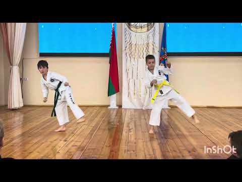 Видео: Арсений 1 класс