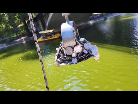 Видео: Разбогатеть с поисковым магнитом. Днепр. Озеро парк им. Лазаря Глобы