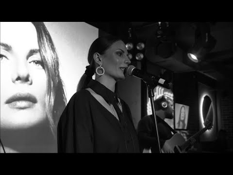 Видео: Ева Власова - Первый "КВАРТИРНИК" В Санкт - Петербурге