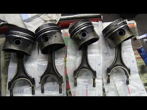 Видео: Замена поршневых колец на Мерседесе W123 ,ч №2 сборка.