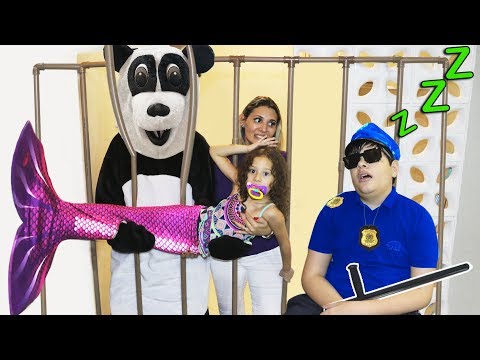 Видео: ВАЛЕНТИНА И ЕЕ ДРУЗЬЯ ПРЕВРАЩАЮТСЯ В РУСАЛКИ 🧜‍♀️