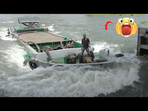 Видео: Застрявшая баржа! Двигатель без конца пожирает топливо