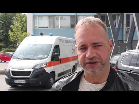 Видео: Пиян мъж нападна два екипа на Спешна помощ в Бургас, има ранени