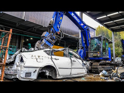 Видео: Разбить автомобиль. Угрожающие методы сноса японцами.