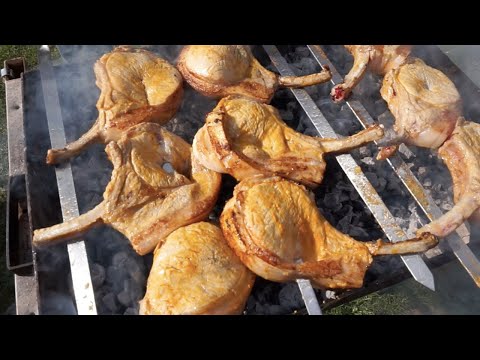 Видео: Очень вкусный и сочный шашлык (хоровац) к 8 марта! Рецепт от Жоржа
