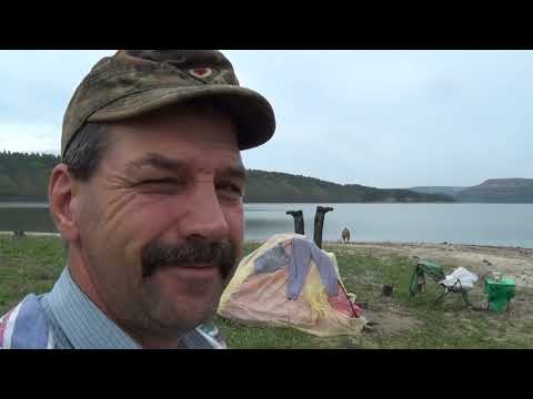 Видео: Ловля крупного леща на Днестре. mp4