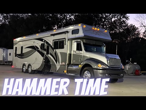 Видео: «Время молота» | Автодом Renegade Classic Super C 2008 года