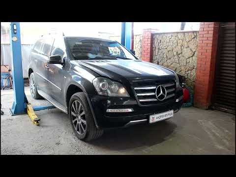 Видео: Что лучше откачать масло или слить через пробку на Mercedes GL 320 CDI  Мерседес Бенц X164 2012 года