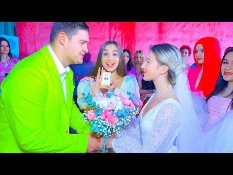 Видео: Да или не 💍 СВАТБА в училище! Кой ще развали празника? Училищна любов | Лейди Даяна