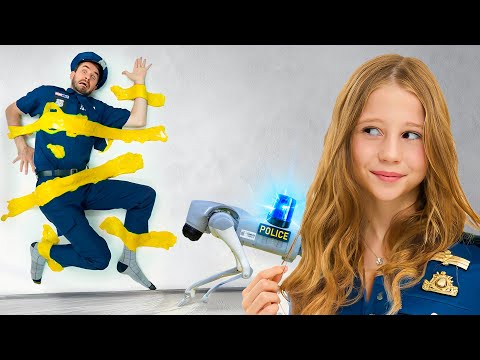 Видео: Настя с напарником в полицейской погоне