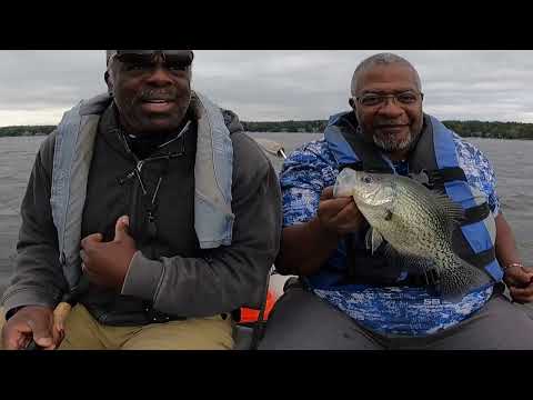 Видео: Озеро Окони, осень, ловля краппи, пасторские могилы