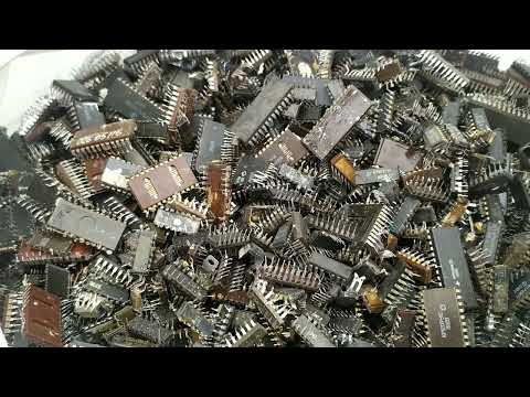 Видео: Сортировка микросхем СССР #радиодетали #драгметаллы #микросхемы #скупка #золото