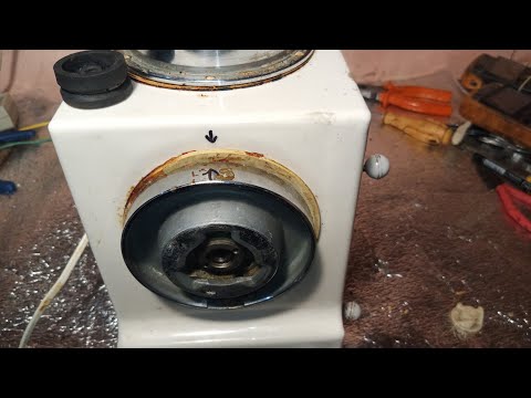 Видео: Ремонт кухонного комбайна Мрия 2 , замена муфты