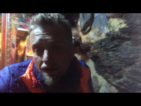 Видео: ТИБЕТ: монастырь Чиу, пещера Гуру Ринпоче, одно из самых закрытых мест Тибета..