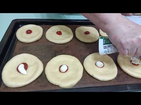 Видео: ВОЗДУШНЫЕ, ВКУСНЕЙШИЕ БУЛОЧКИ С ТВОРОГОМ И МИНИ - ПИЦЦЫ.#вкуснаявыпечка #рецепт #еда #сдобнаявыпечка