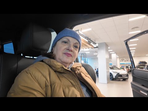 Видео: МАМА ВЫБИРАЕТ НОВЫЙ АВТОМОБИЛЬ.. РОМА В ШОКЕ