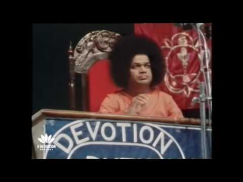 Видео: Сатья Саи Баба 50 летие 4 часть Вторая мировая конференция
