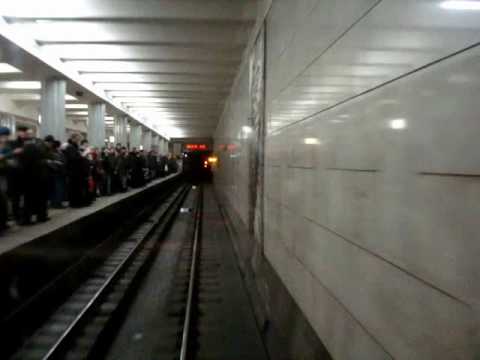 Видео: выезд заезд.wmv