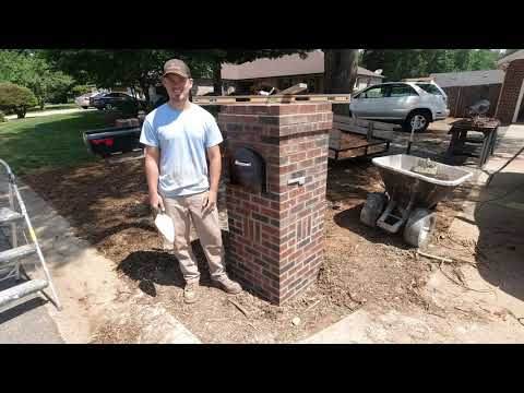 Видео: Укладка кирпичного почтового ящика