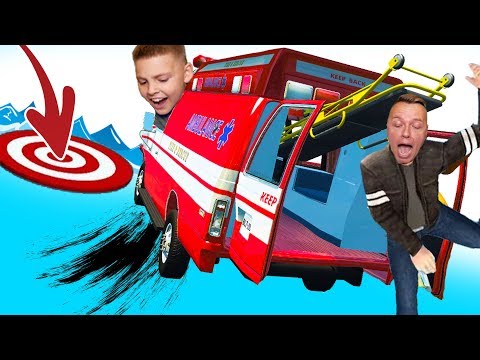 Видео: МАШИНЫ Едут в ВОДУ с ТРАМПЛИНА!!! ИГОРЬ и ПАПА в BeamNG Drive