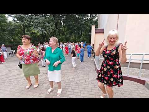 Видео: 31.08.24г..."Липовый Цвет"... Sevenrose... звучит на танцполе в Гомельском парке...