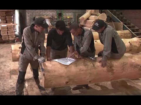 Видео: Производственная площадка 2017. Работа над домом из бревна по технологии Post&Beam.