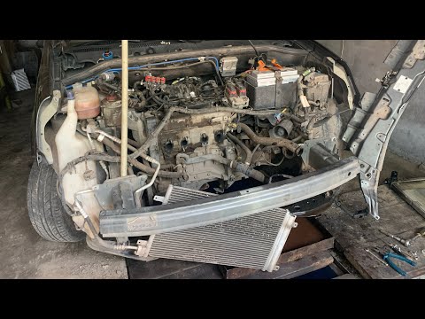 Видео: Fiat Doblo 1.4 Бензин 2011 год Порвало Болты Выхлопного Коллектора