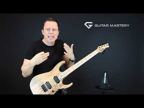 Видео: Быстрые нисходящие удары: почему их нельзя делать — урок мастерства игры на гитаре