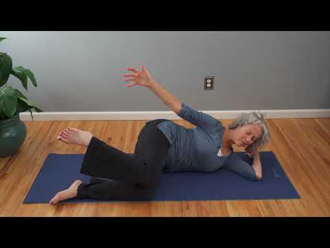 Видео: Облегчите боль в бедре соматическим способом