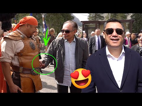 Видео: Оозу ачылдыго чиркин😍 Садыр ажо Малайзия лидерин ТАҢ калтырды