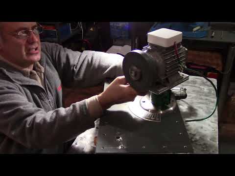 Видео: Станок по заточке сверл (Часть первая...)