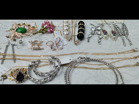 Видео: 28 10 💥🧡 СТИЛЬНАЯ БИЖУТЕРИЯ ПО ПРИЯТНЫМ ЦЕНАМ 🧡БРАСЛЕТЫ, БРОШИ, СЕРЬГИ...🧡💥