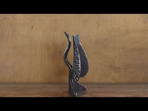 Видео: Лебедь из уголка