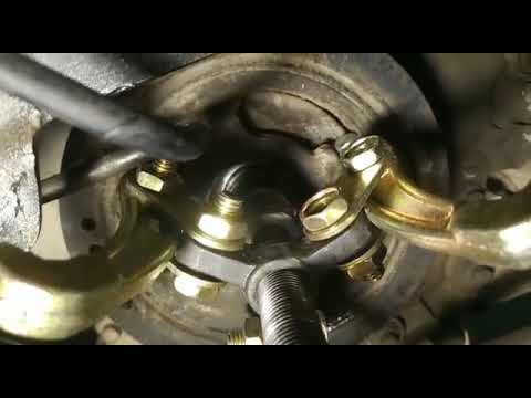 Видео: Mazda CX9 замена ГРМ, помпы и клапанных сальников, без снятия двигателя часть 1