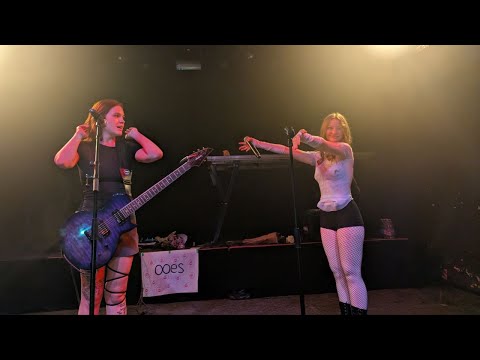 Видео: zhanulka - на концерте ooes (LIVE VIDEO) (Вена | 21 Октября 2025)