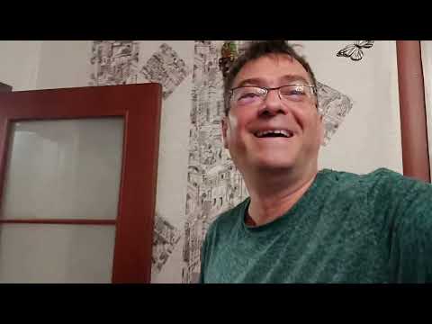 Видео: РАЗБИРАЕМ ОБУВЬ👢 Майкл опять не в духе