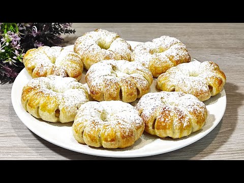 Видео: Яблоки в слоёном тесте. Быстрая выпечка к чаю