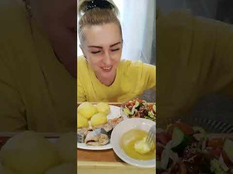 Видео: Мукбанг и рецепт скумбрии 🐟