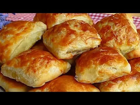 Видео: Faqatgina Suv,tuz,un juda mazzaliy somsalar tayyor. Только вода мука и соль готовим вкусную самсу.