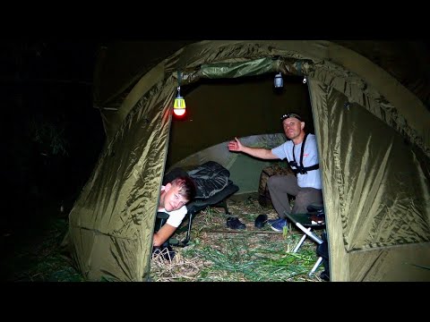 Видео: Ночью клюнуло такое, не могу потянуть! Рыбалка с ночёвкой на карпа! Часть 1