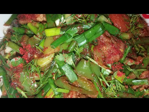 Видео: ЧЕСНОЧНЫЕ СТРЕЛКИ С МЯСОМ.