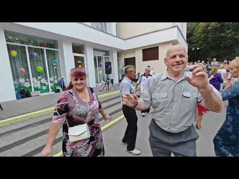 Видео: 15.09.24г..."Ласковый Мужик"... Екатерина Шаврина... звучит в Гомельском парке...