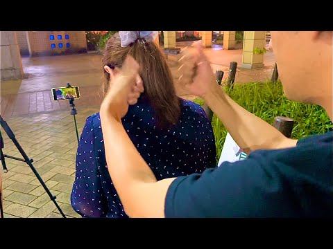 Видео: Уличный массаж методом постукивания, сборник приятных звуков постукивания по плечу.